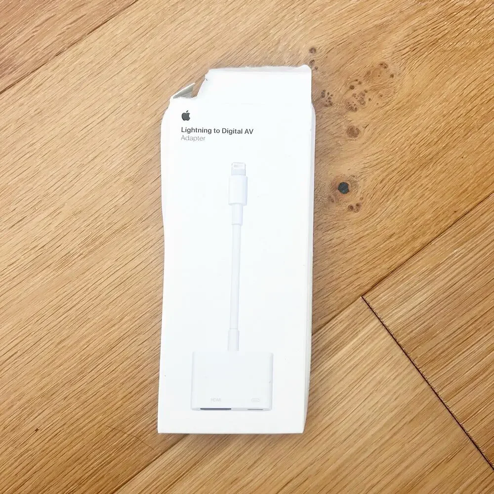 Apple Lightning to Digital AV Adapter